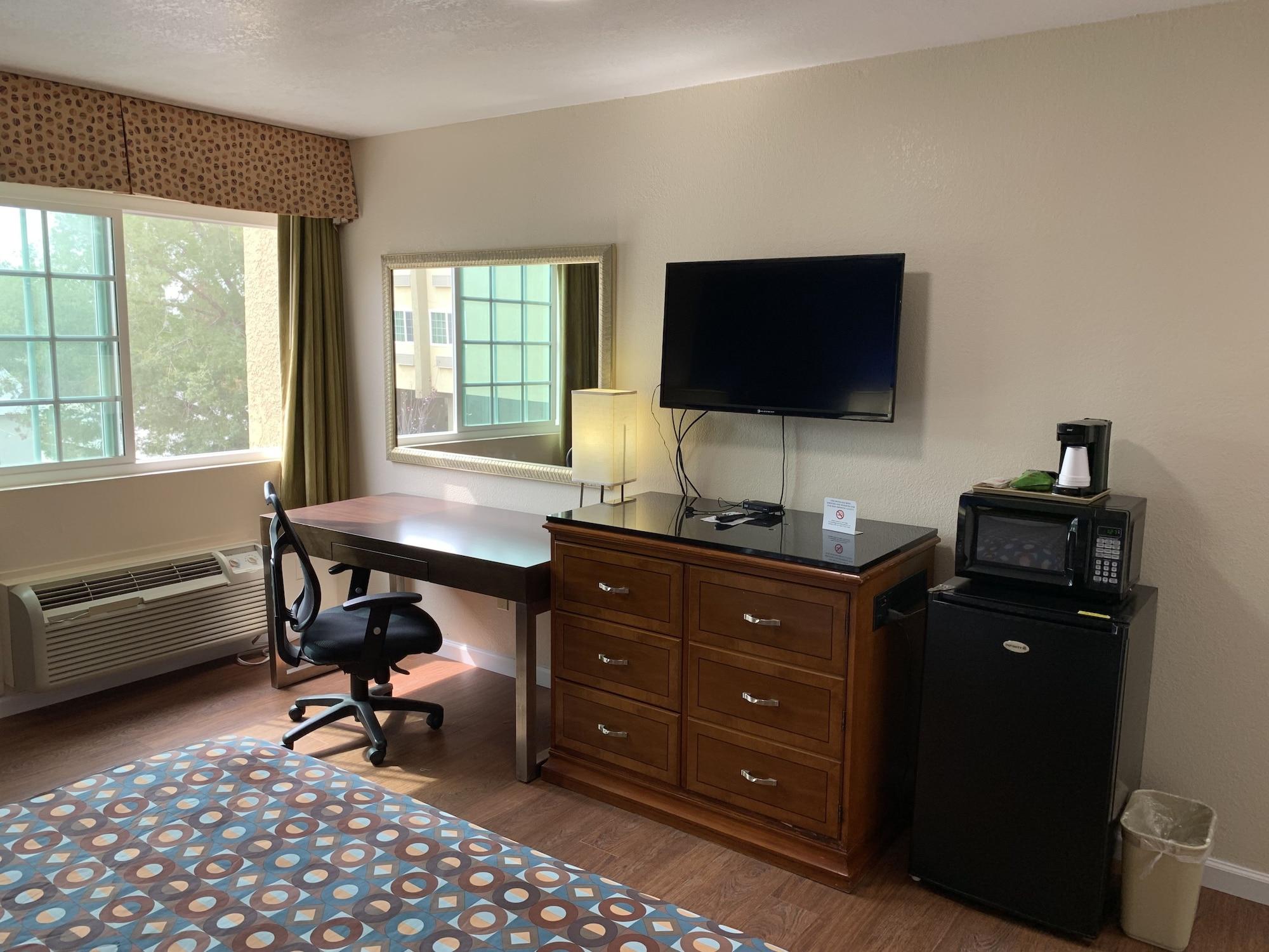 California Inn And Suites 베이커즈필드 외부 사진