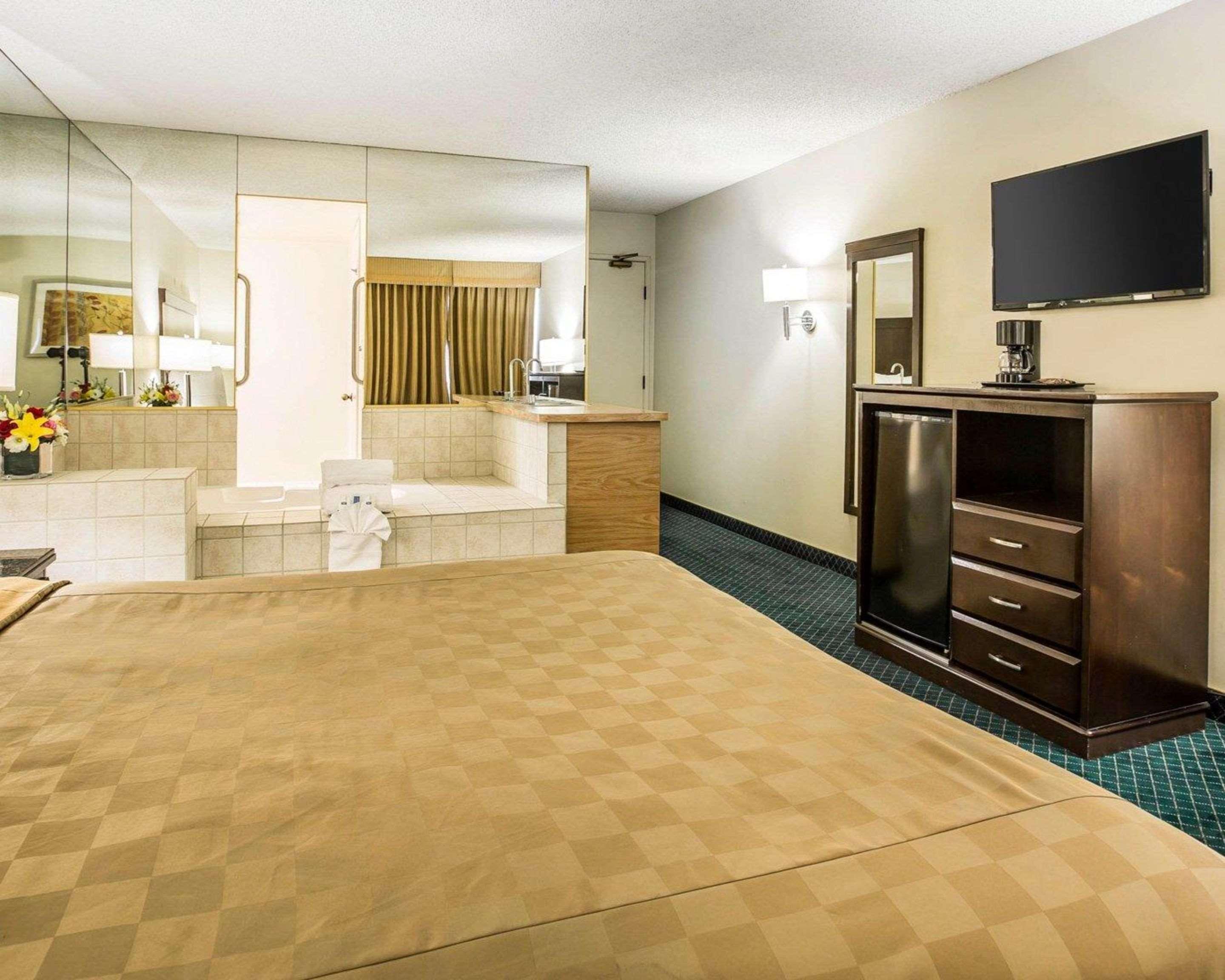 California Inn And Suites 베이커즈필드 외부 사진